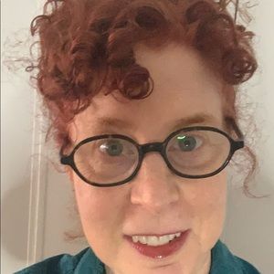 Meet your Posher, Mona